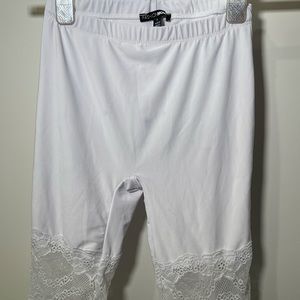 FASHION NOVA -Womens biker shorts